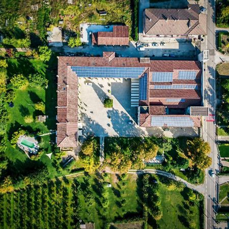 Agriturismo Corte Carezzabella San Martino di Venezze Bagian luar foto