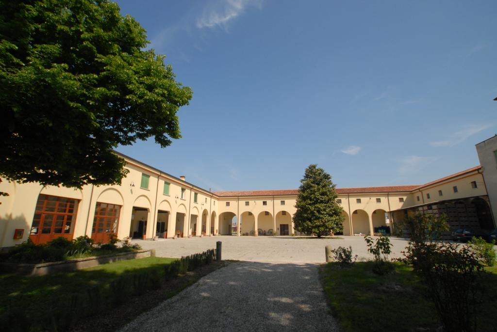 Agriturismo Corte Carezzabella San Martino di Venezze Bagian luar foto